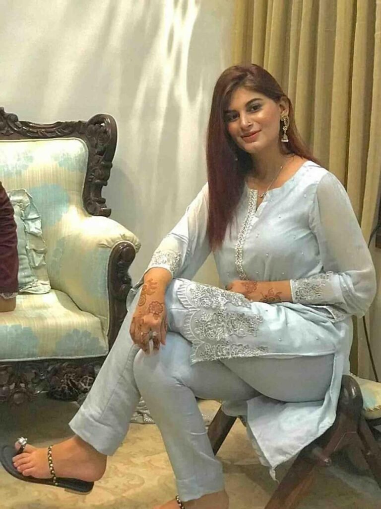 Call Girls in Haldwani
